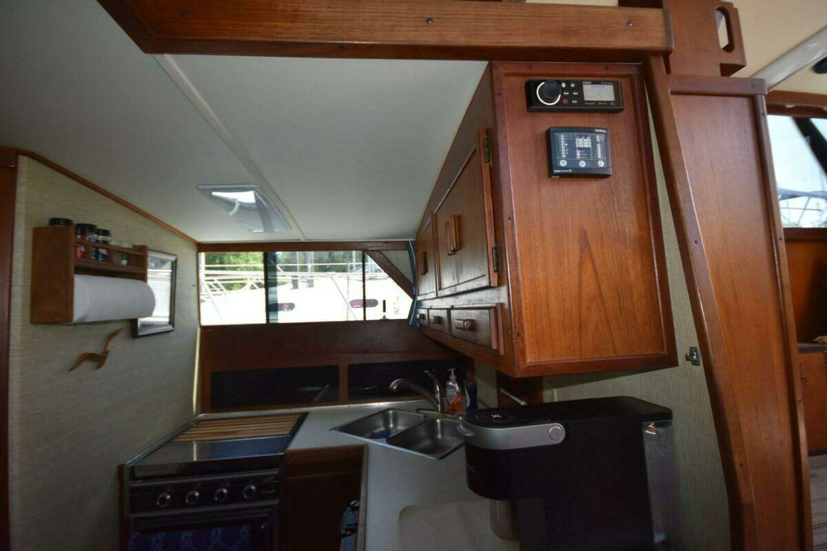 1985 Marinette 39 Double Cabin - Image 53