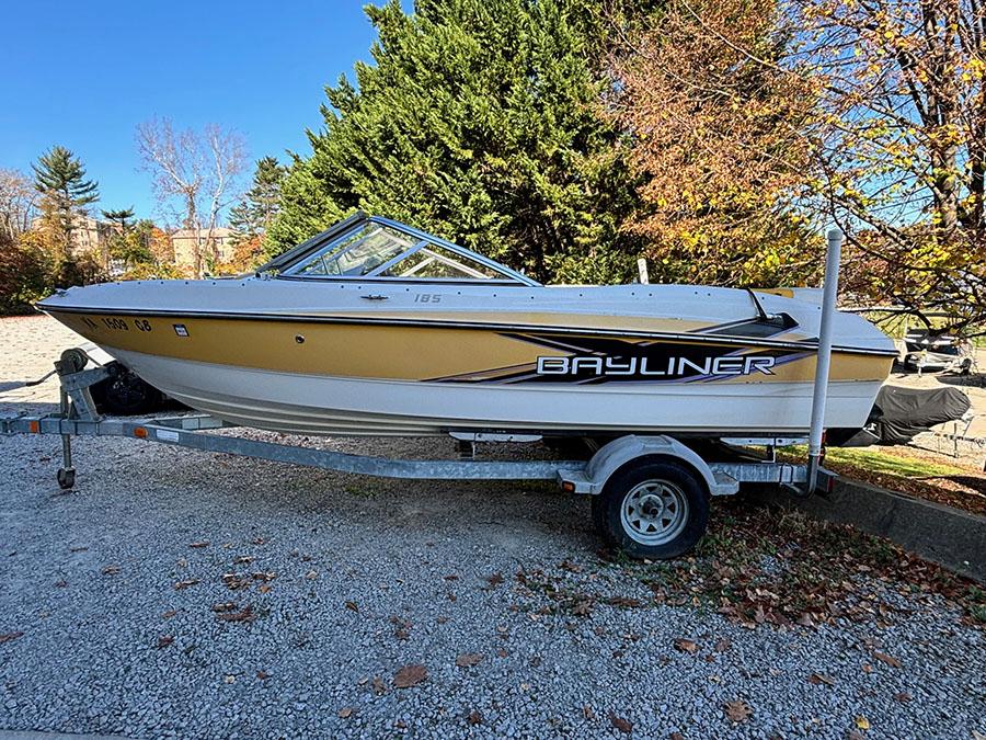 2012 Bayliner 185 Bowrider