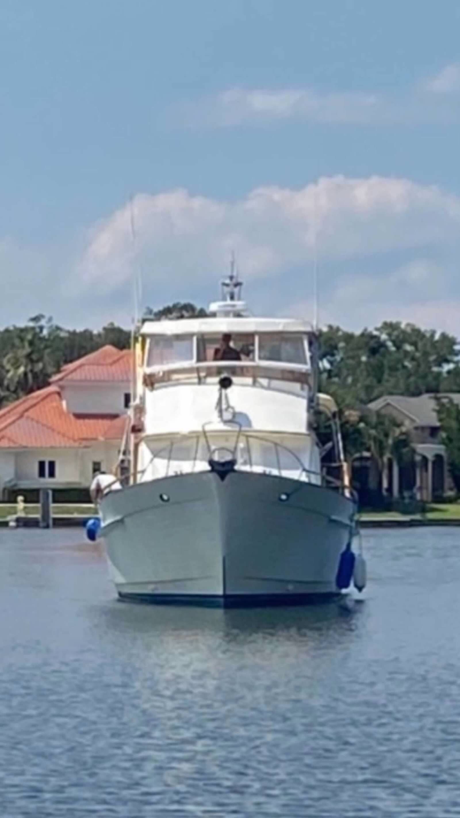 1983 Island Gypsy 44 Flush Deck - 3