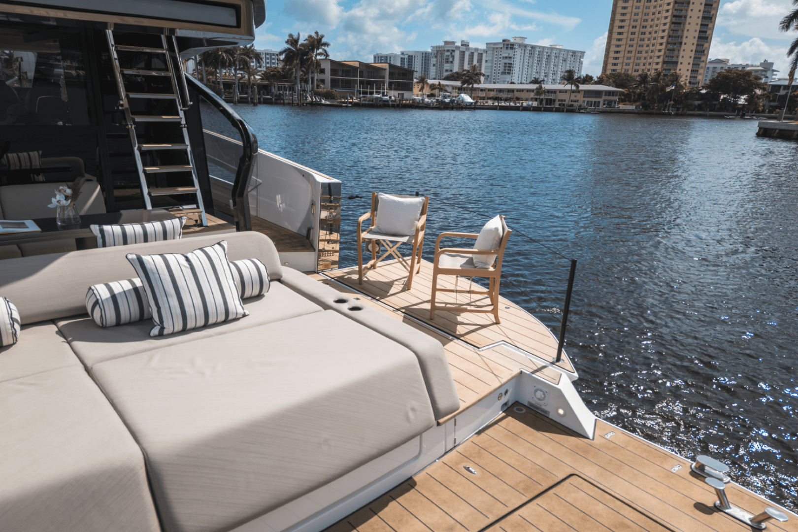 2025 Azimut Seadeck 6 - Image 80