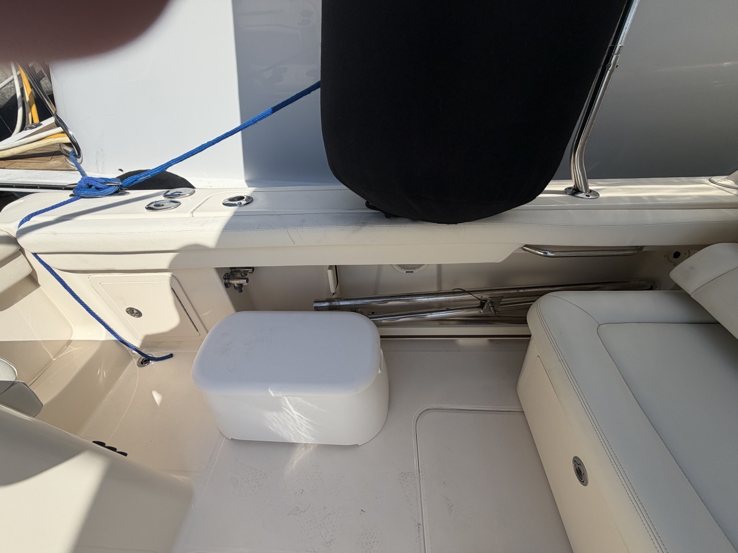 2018 Grady-White Freedom 335 - Image 5