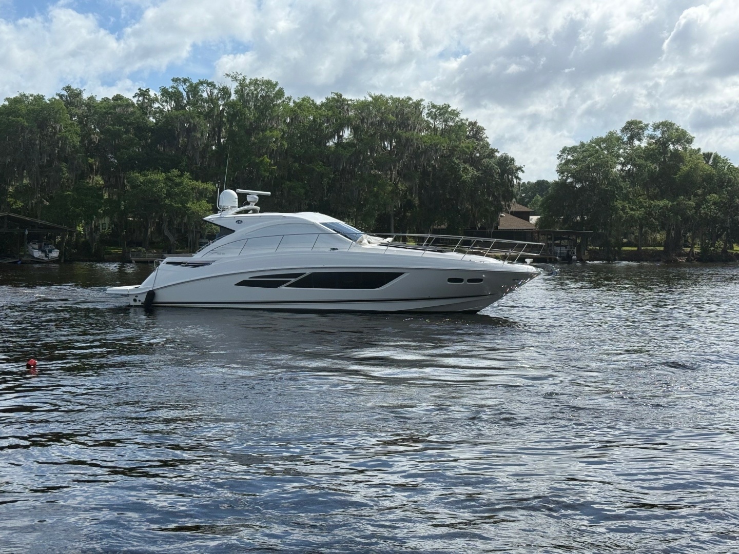 2016 Sea Ray 510 SUNDANCER - Image 3
