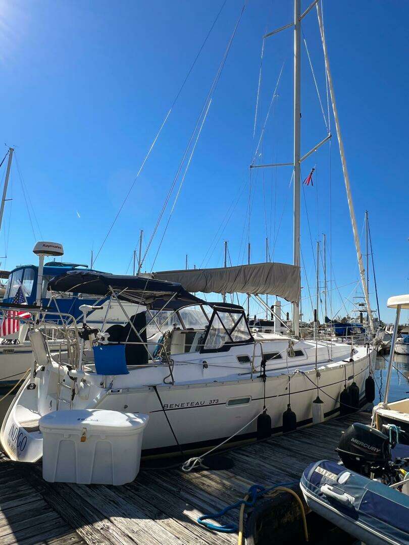 2007 Beneteau 373 - Image 6