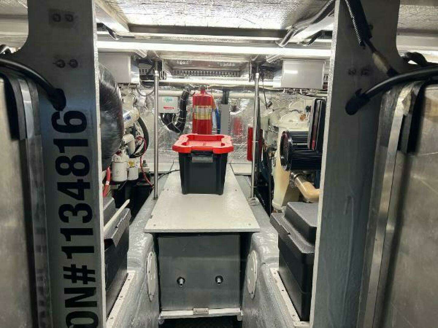 2001 Carver 450 Voyager Pilothouse - Image 39