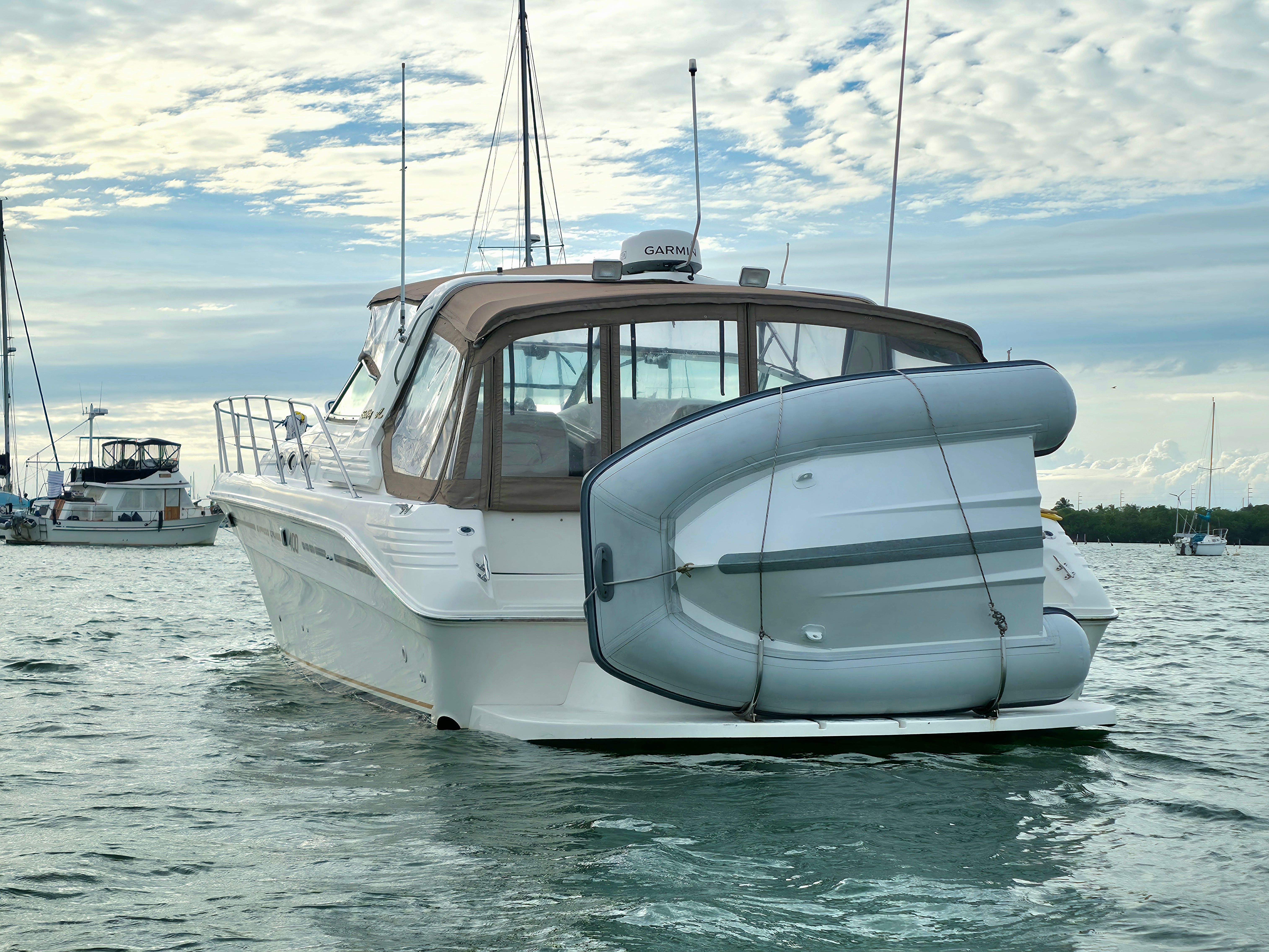 1998 Sea Ray 400 Express Cruiser - 4