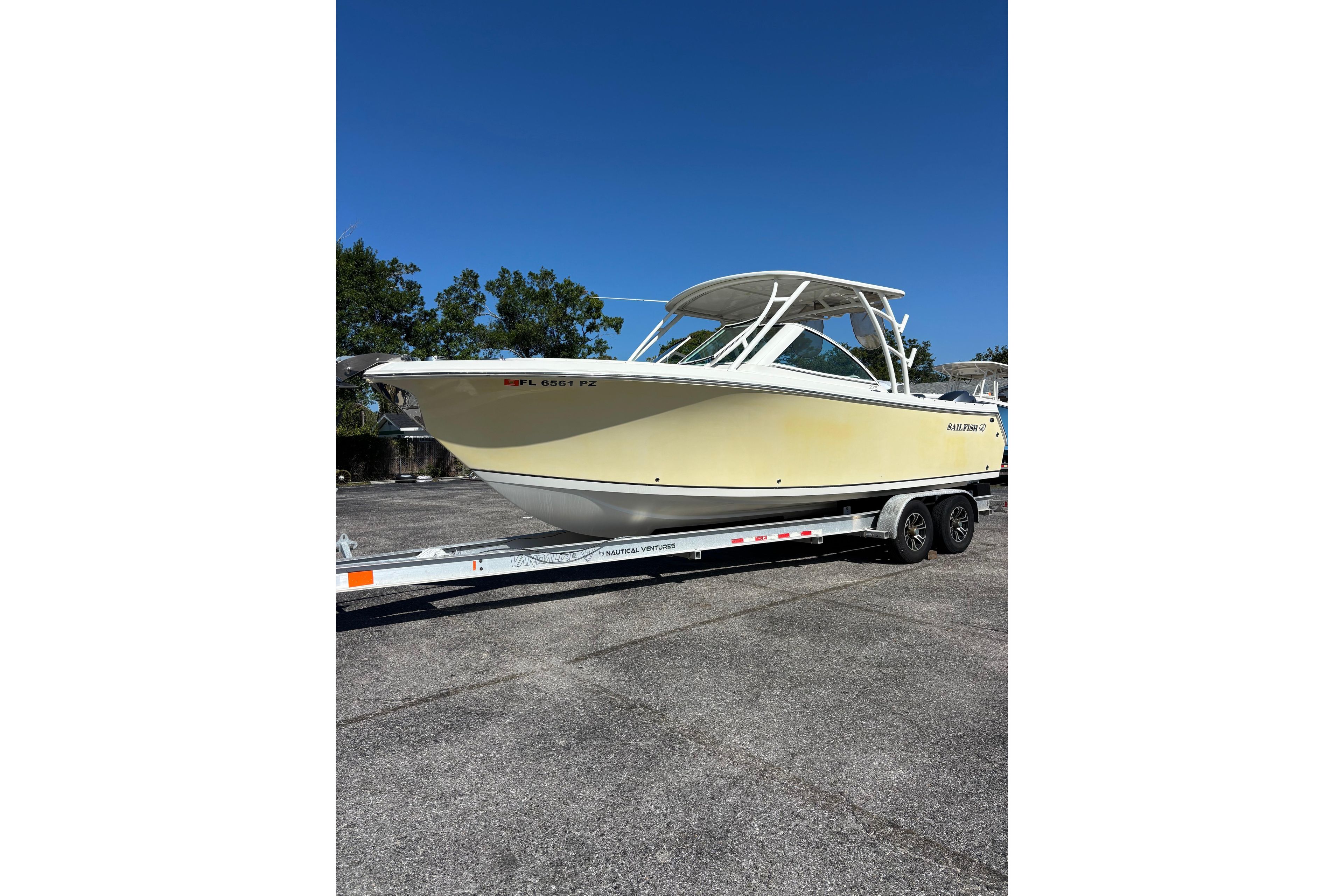 2015 Sailfish 275 DC