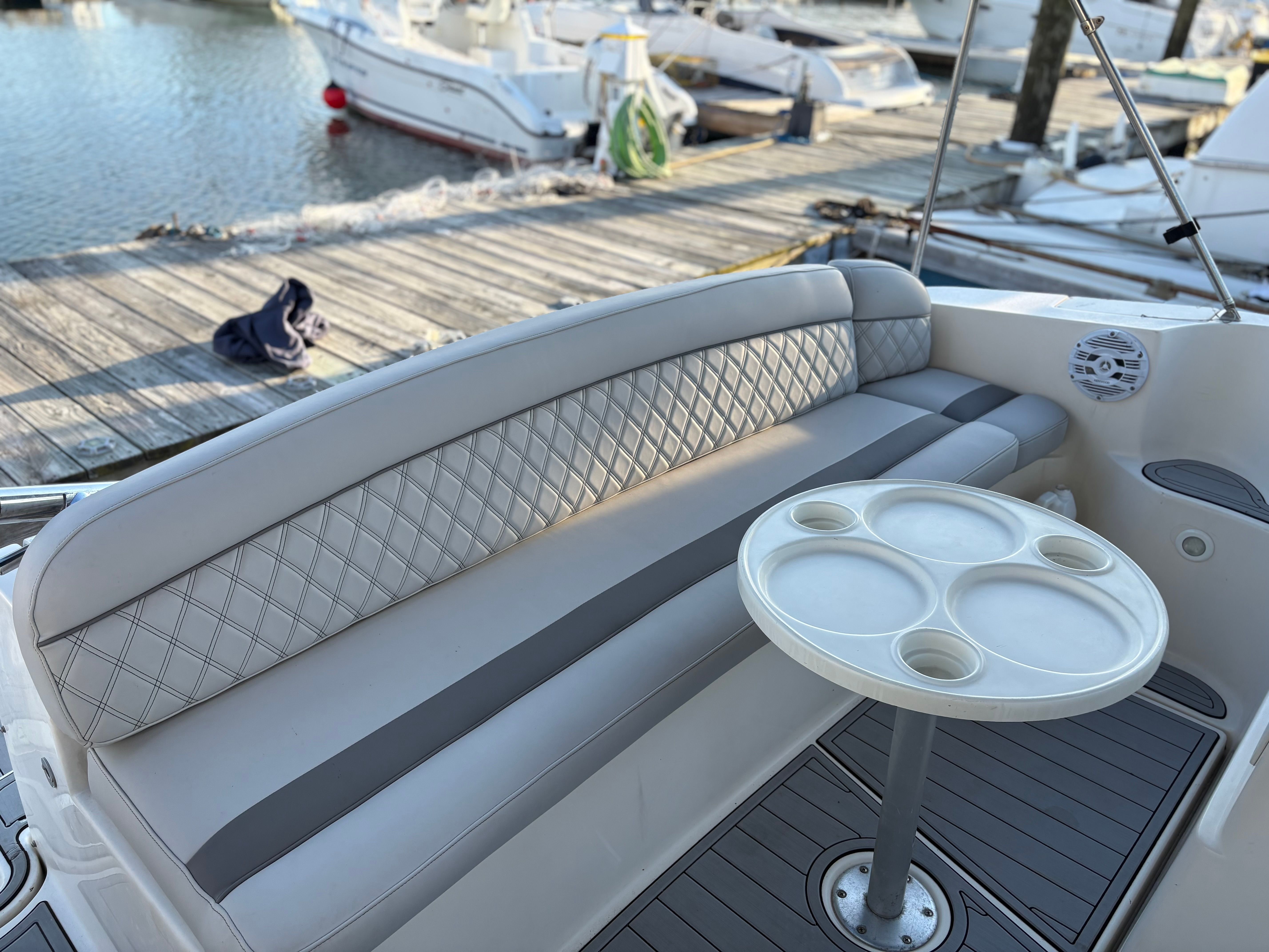 2002 Rinker Fiesta Vee 342 - 6
