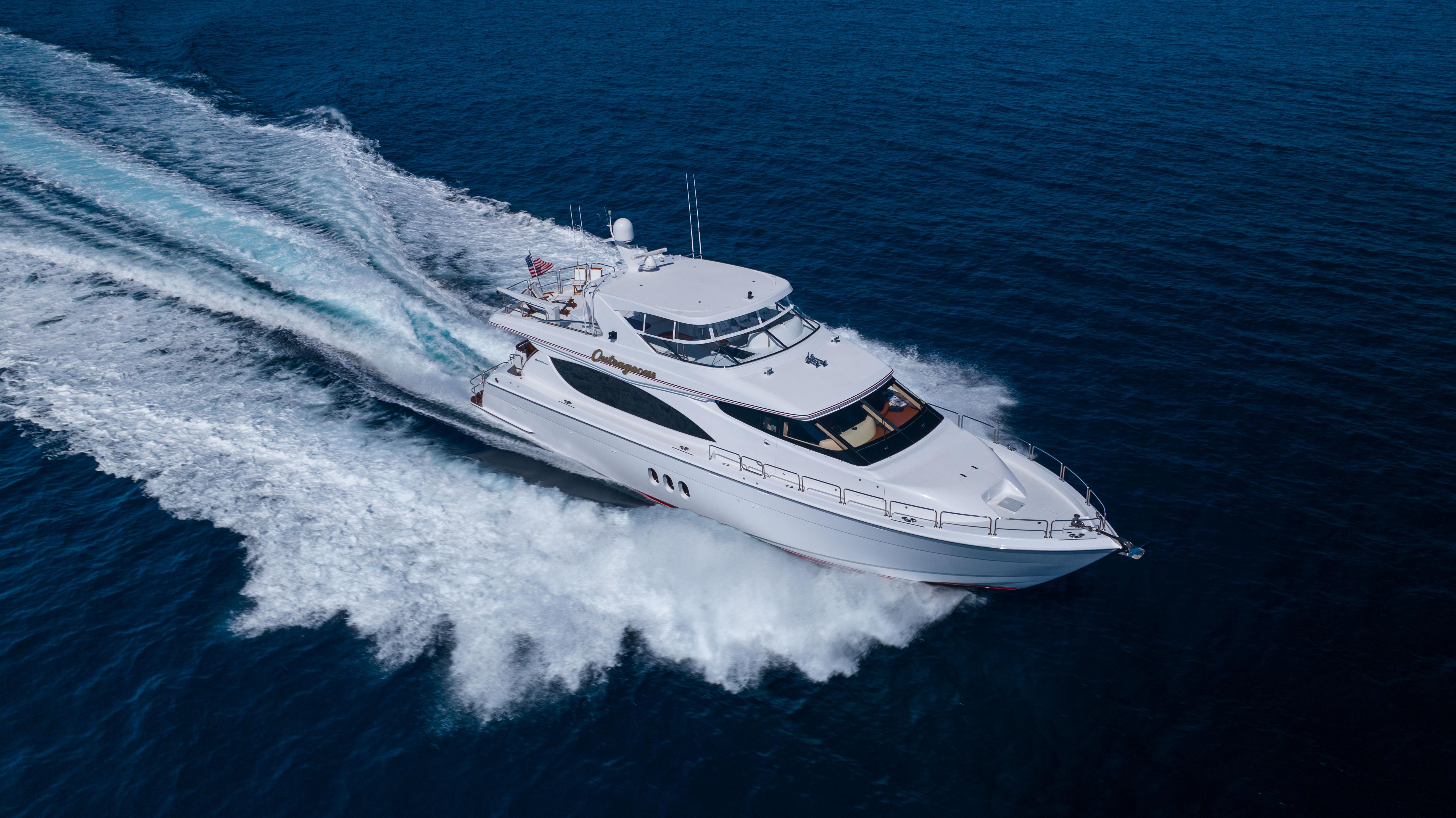 2005 Hatteras 80 Motor Yacht