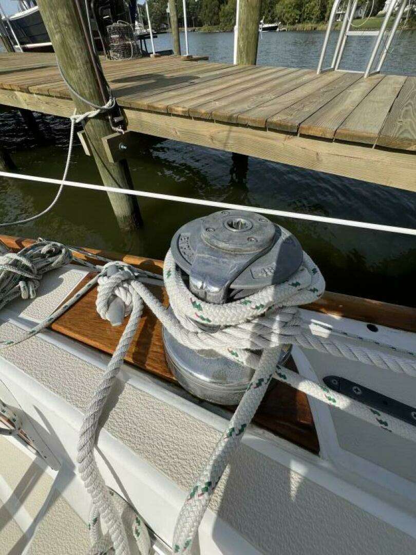 1984 Tartan 37 - Image 13