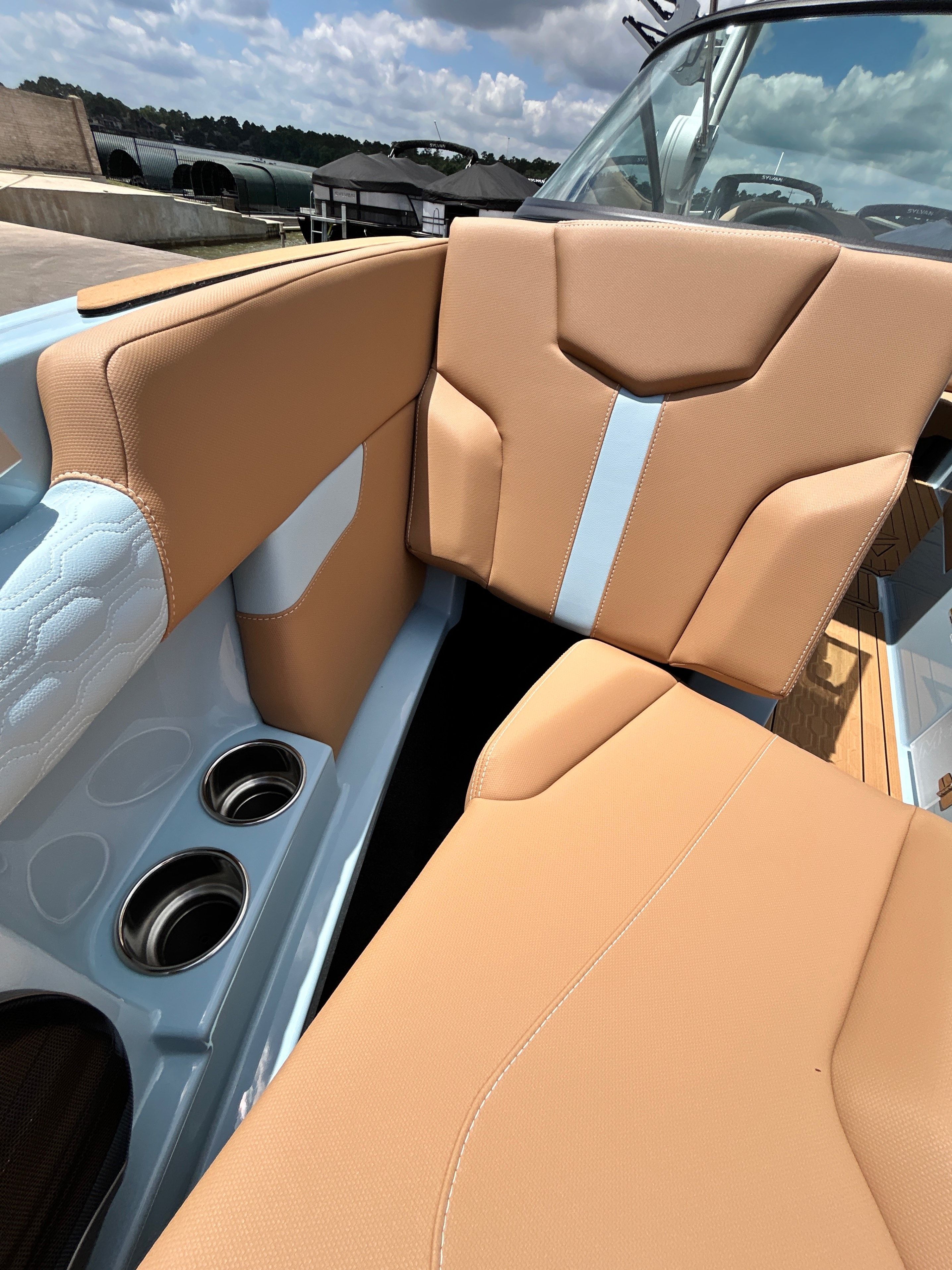 2026 MasterCraft XT23 - 22