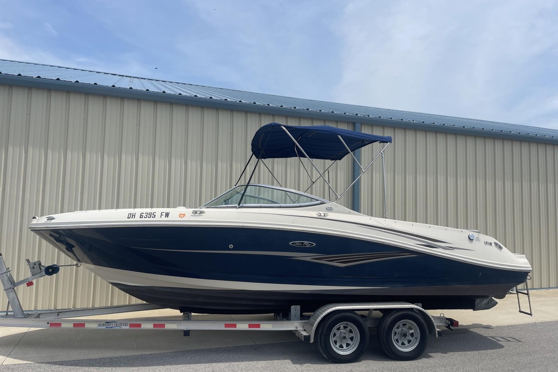 2010 Sea Ray 230 Bow Rider Select