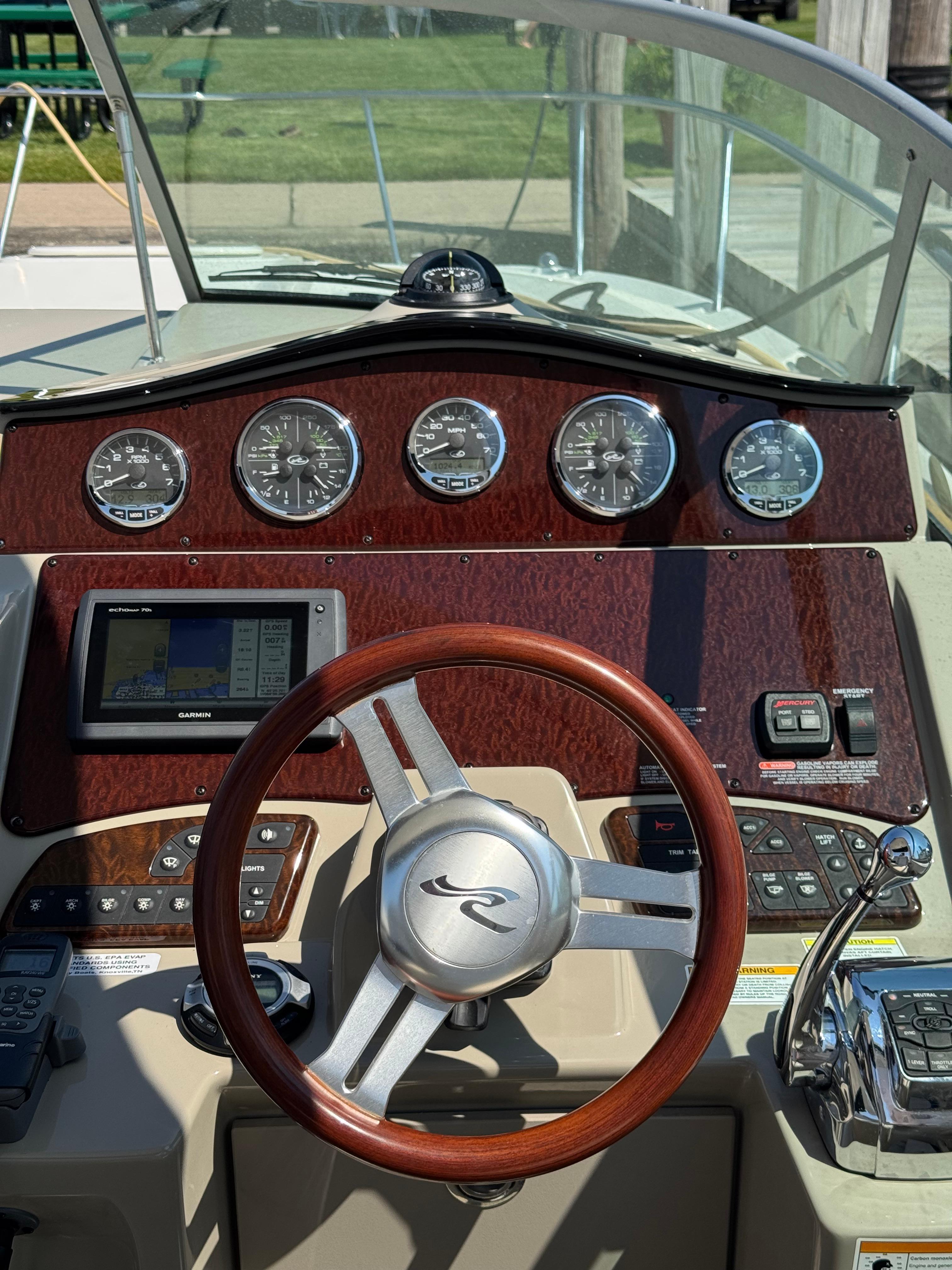 2012 Sea Ray Sundancer 330 - 4