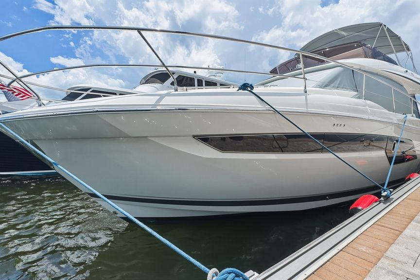 2023 Prestige 520