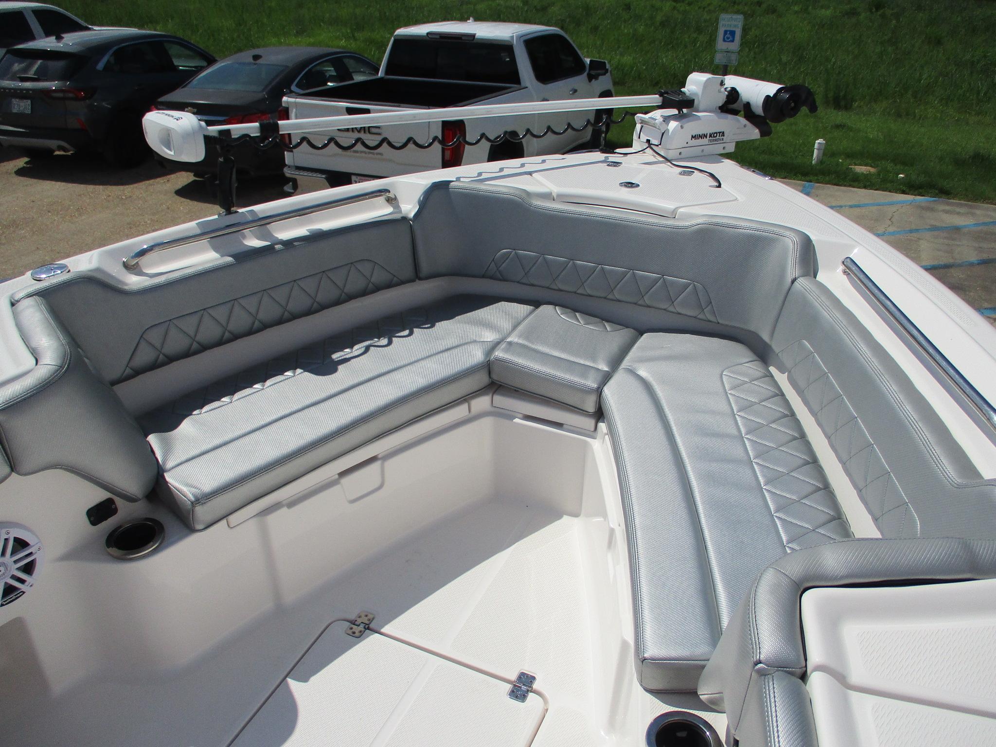 2024 Blue Wave 2800 Makaira boat with spacious seating and modern design.