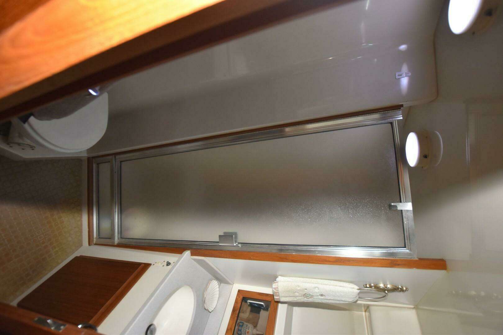 1990 Californian 45 Motoryacht - Image 12