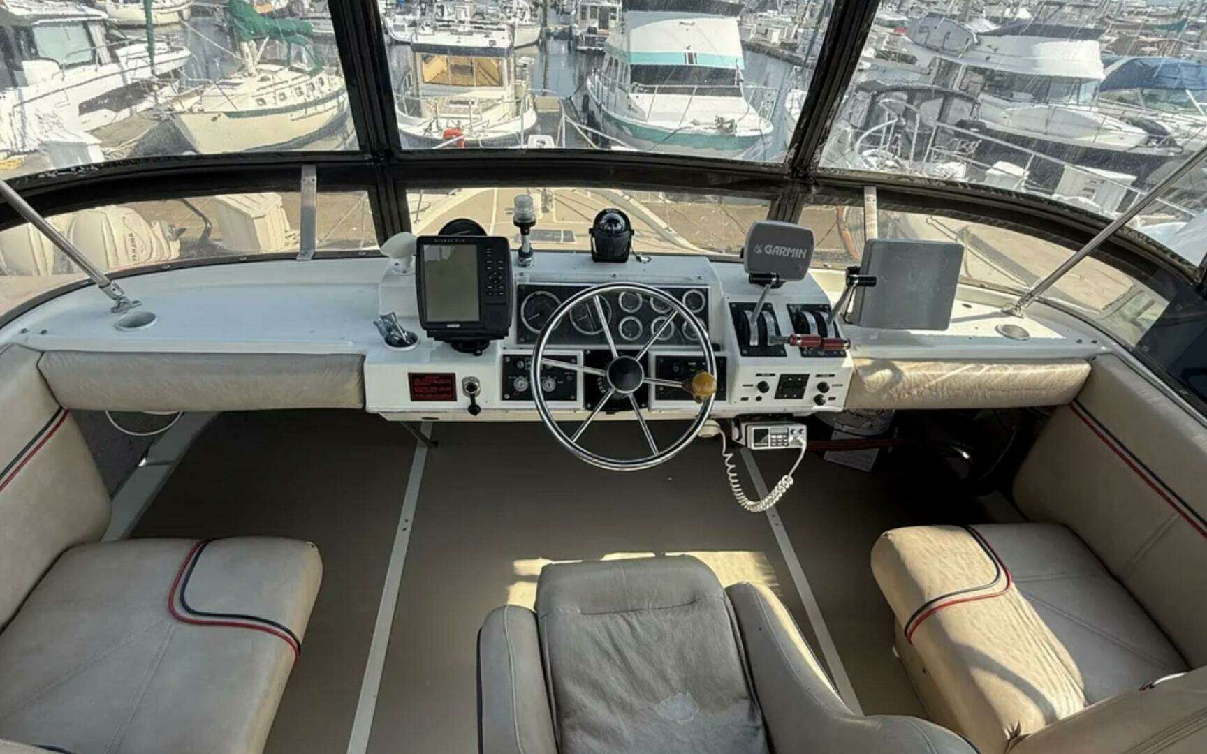 1984 Bayliner 3870 Motoryacht - Image 13