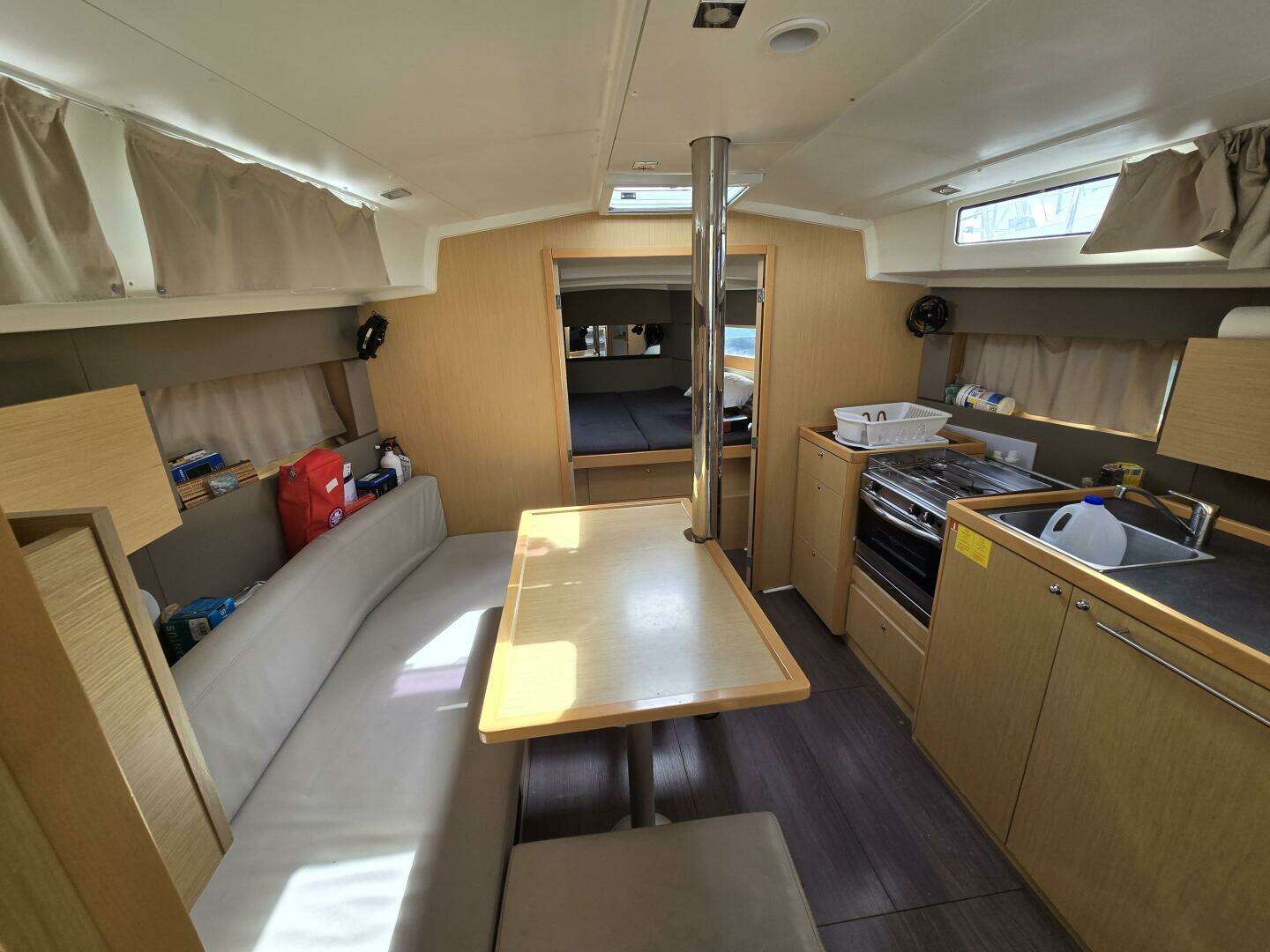 2018 Beneteau 38.1 - Image 15