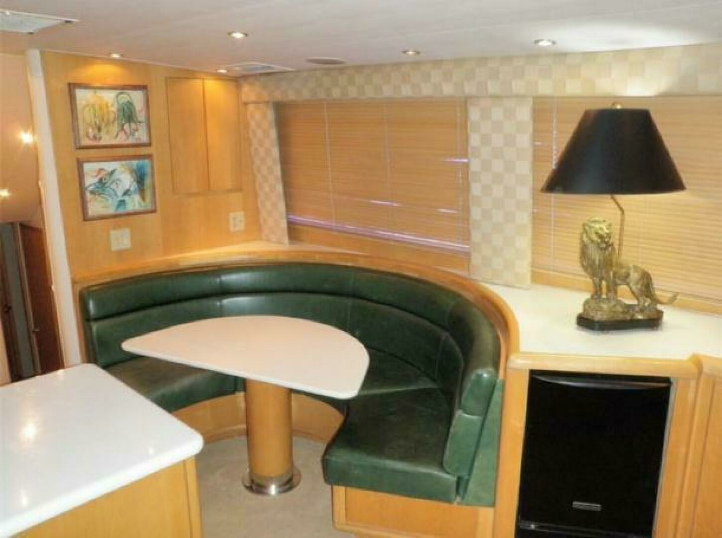 1998 Caterpillar Sportfish - Image 20