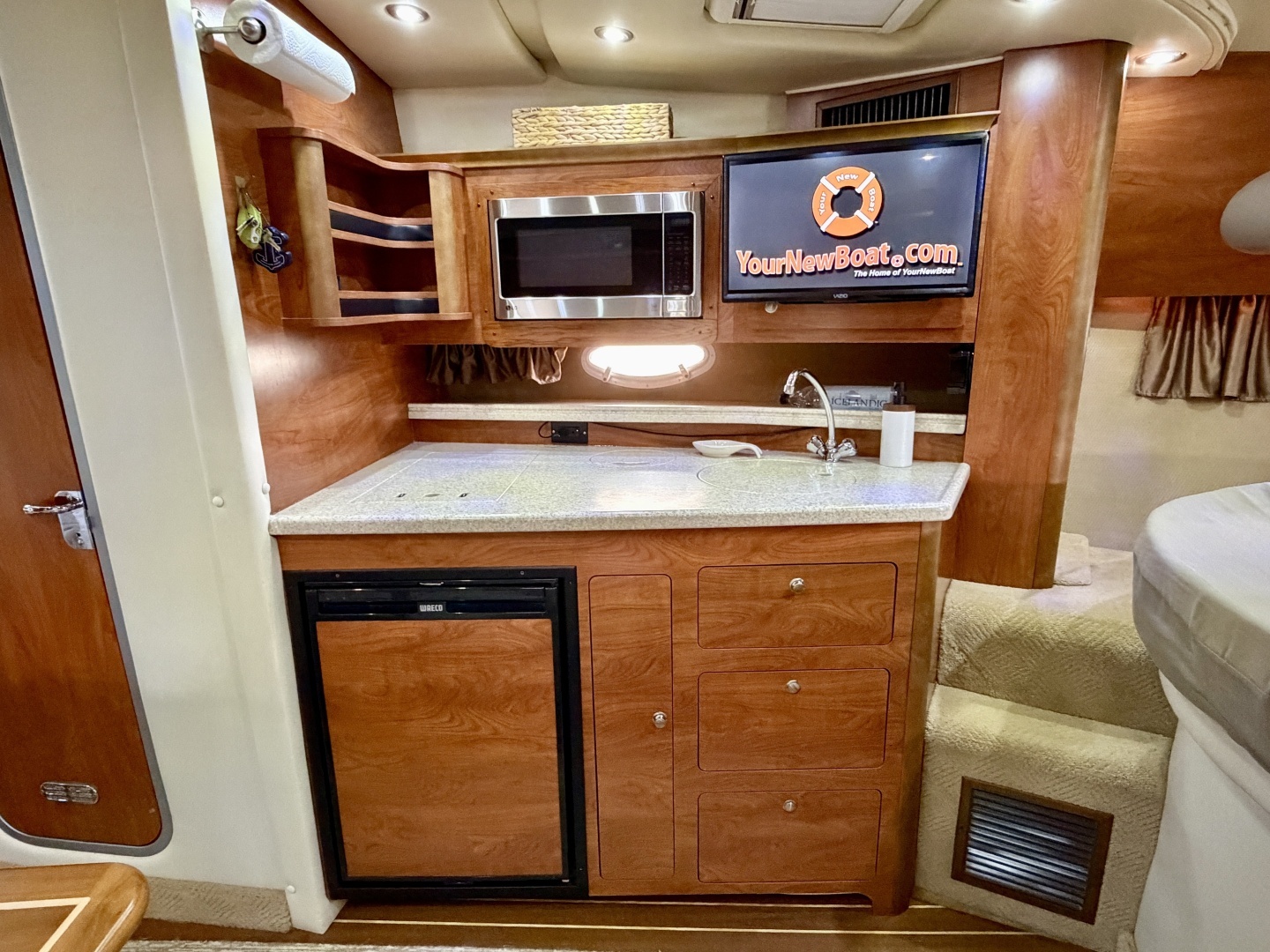 2007 Rinker 350 Express Cruiser - Image 41