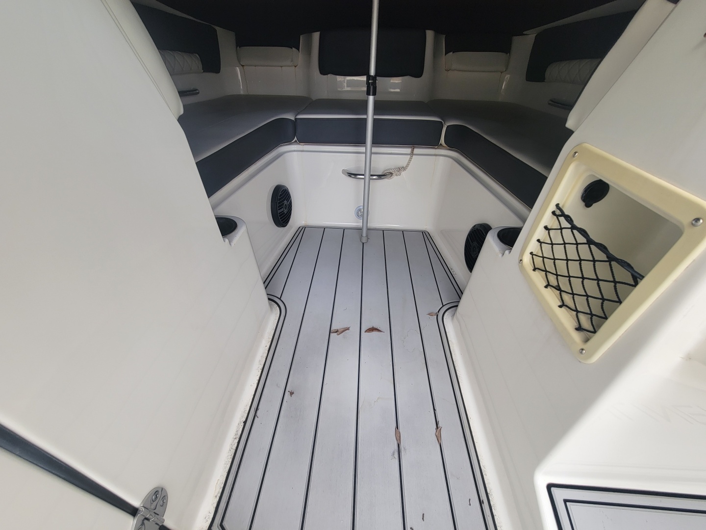 2023 Bayliner DX 2200 - Image 12