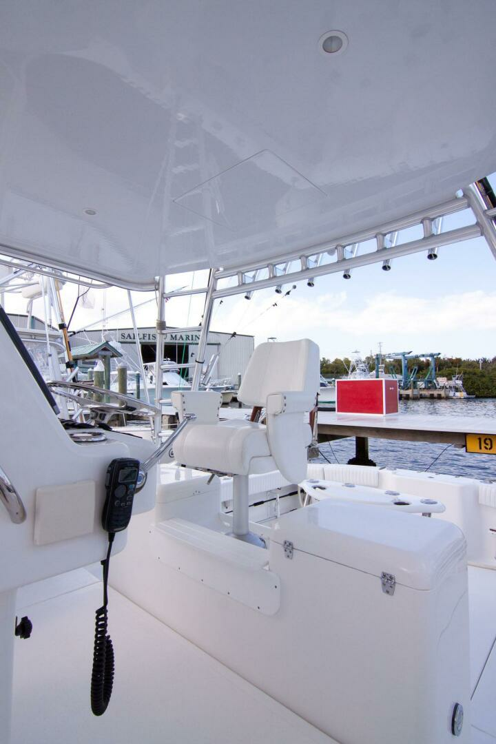 2009 Out Island 38 Custom Express - Image 14