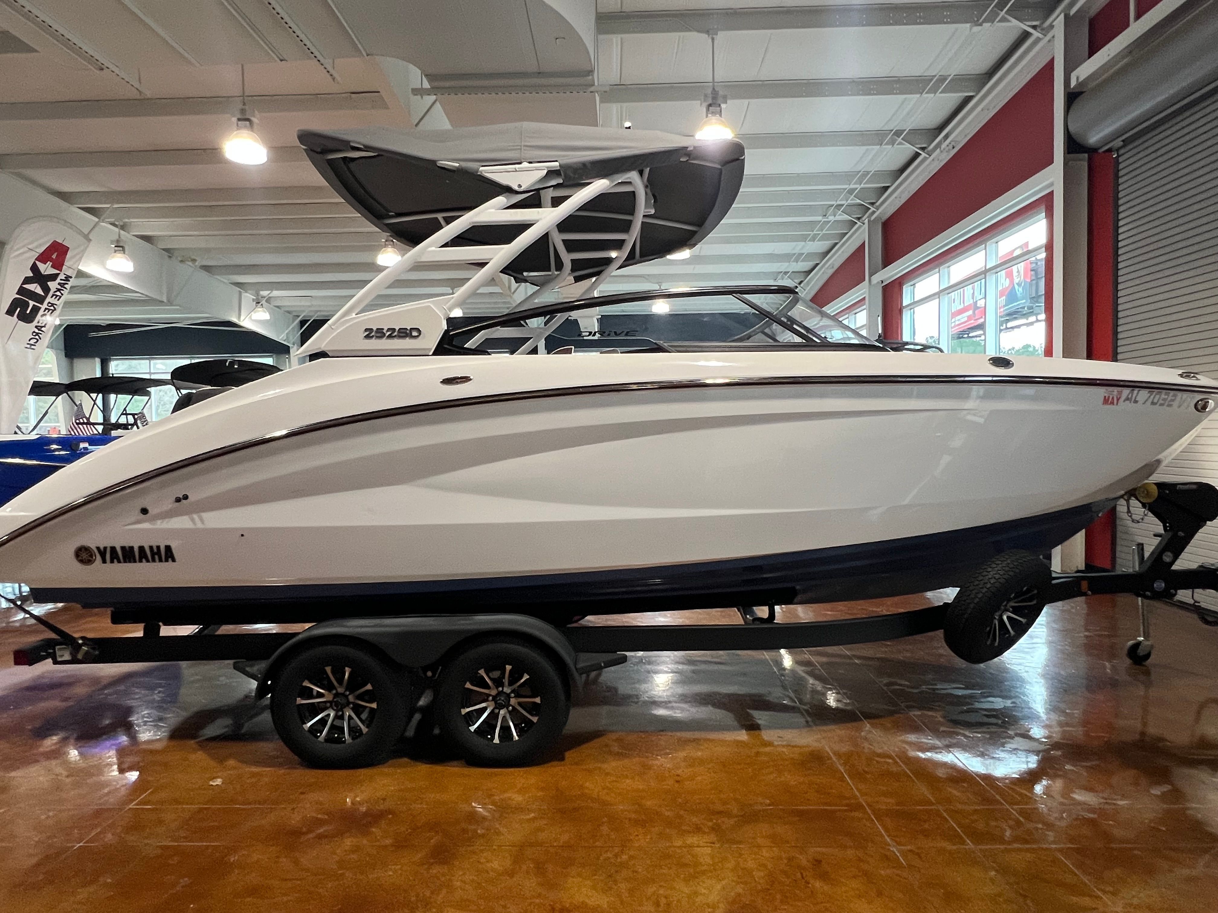 2023 YAMAHA 252 SD - Image 10