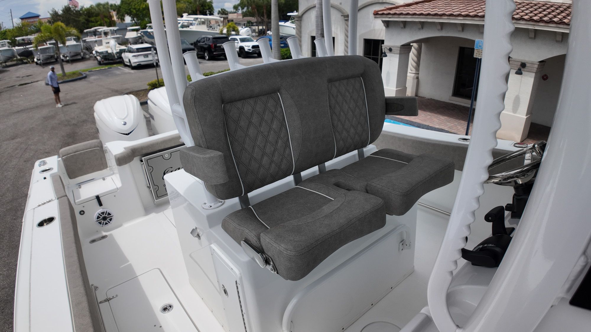 2026 Sea Hunt Gamefish 30 Forward Seating - 23