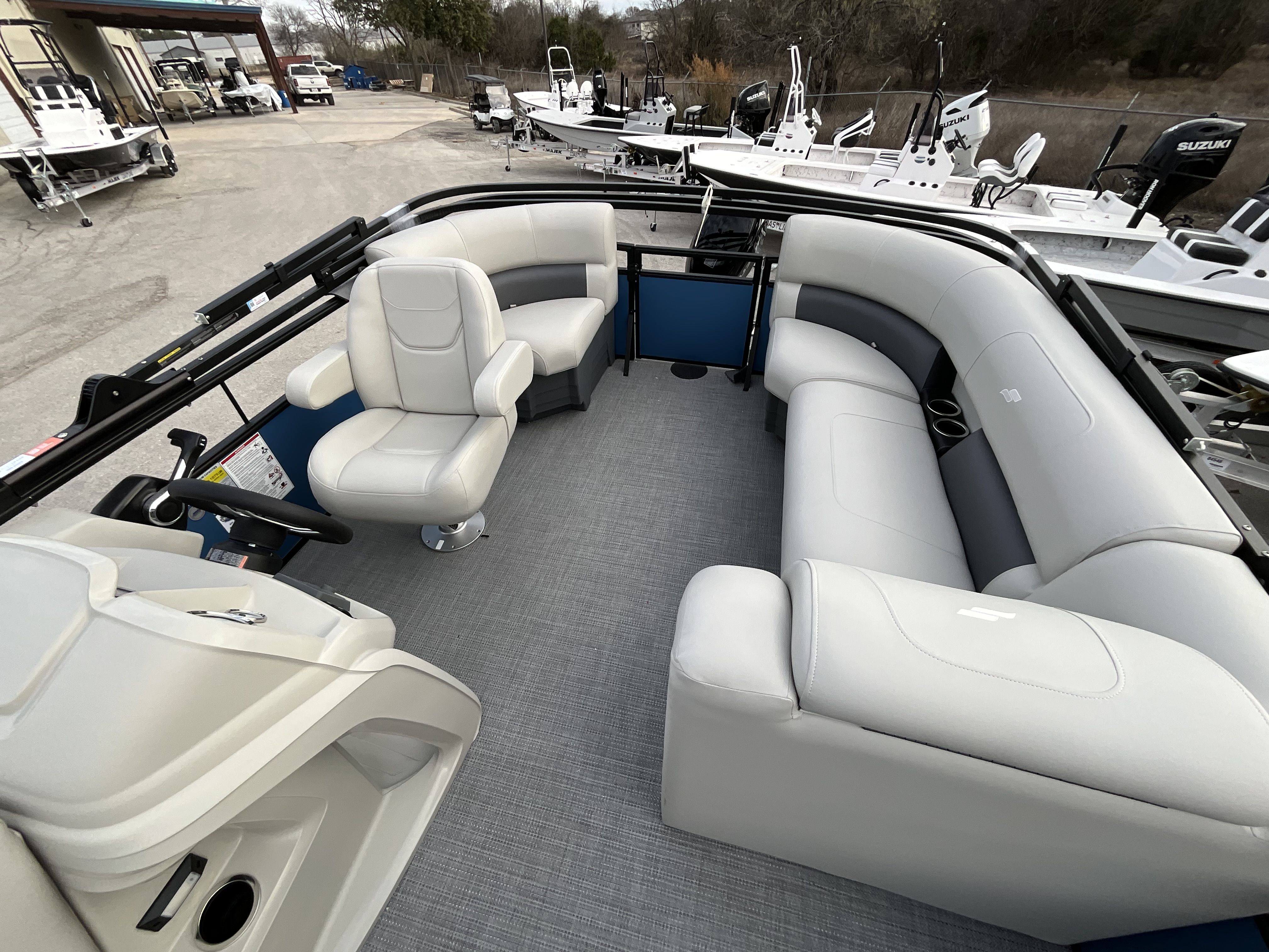 2026 Starcraft LX - 17