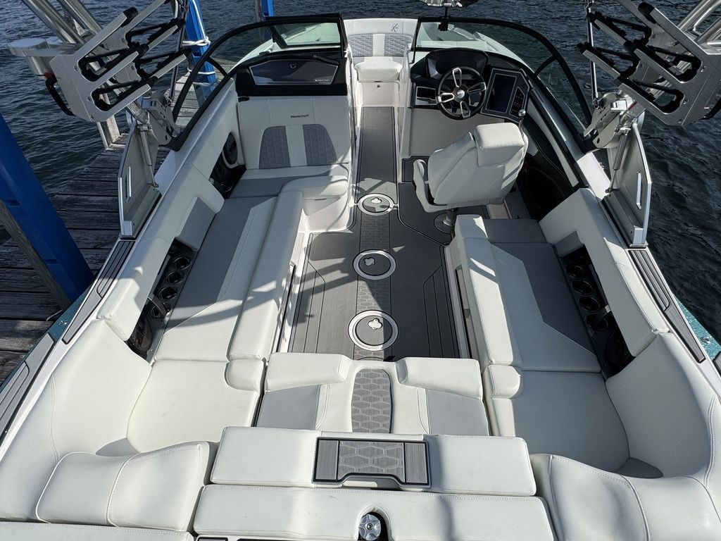 2024 MasterCraft X22 - 6