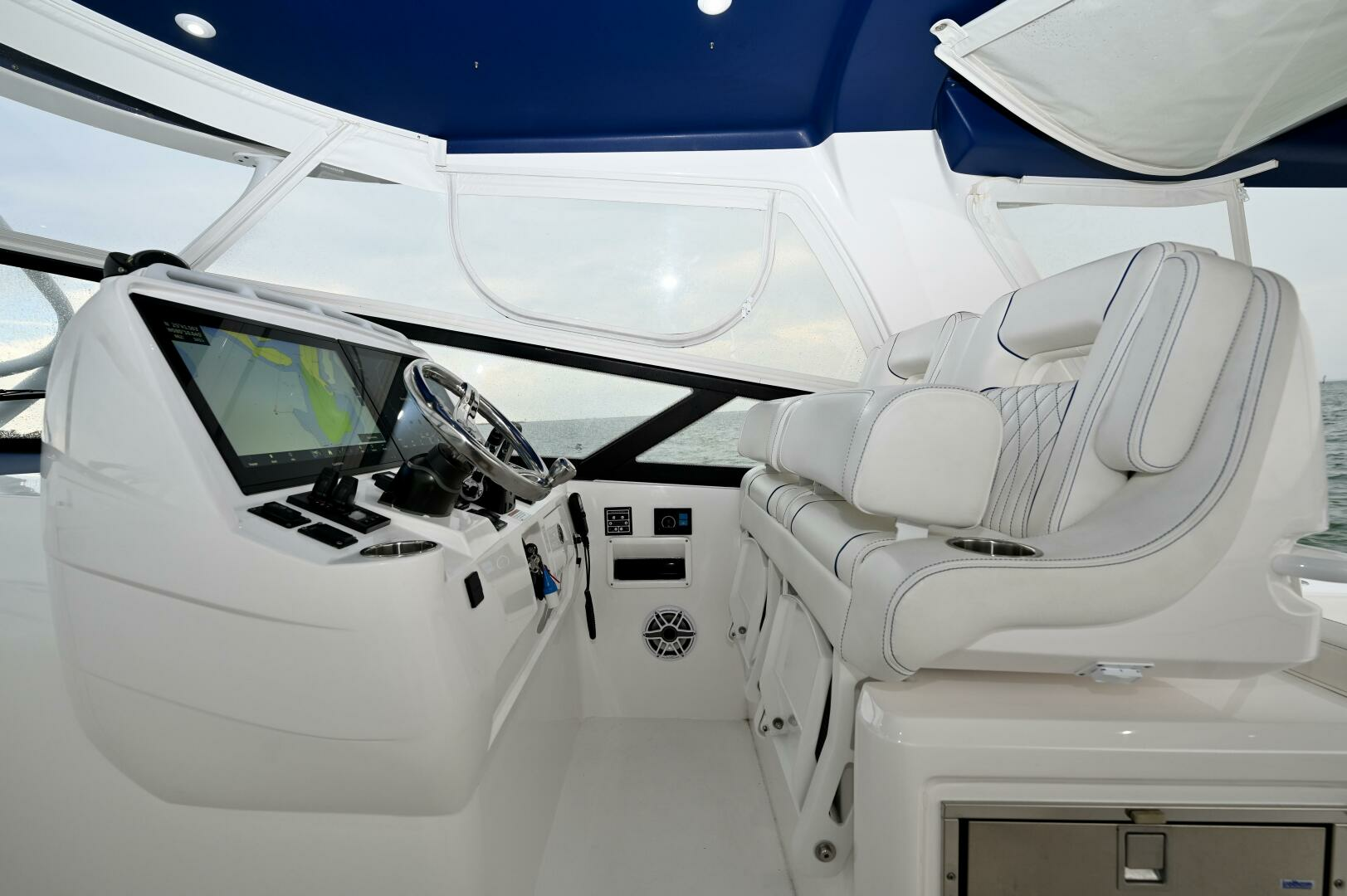 2021 Intrepid 438 Evolution - Image 20