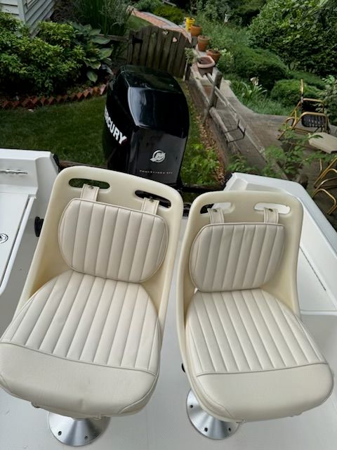 Mako 171 Center Console boat seats and Mercury engine, 2006 model.