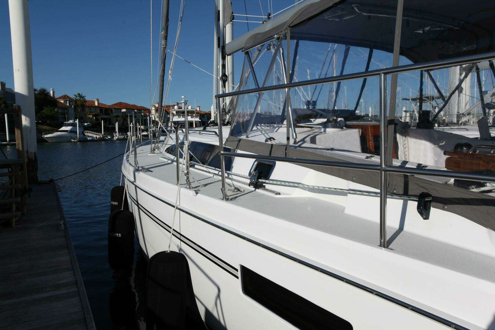 2025 Catalina 426 - Image 12