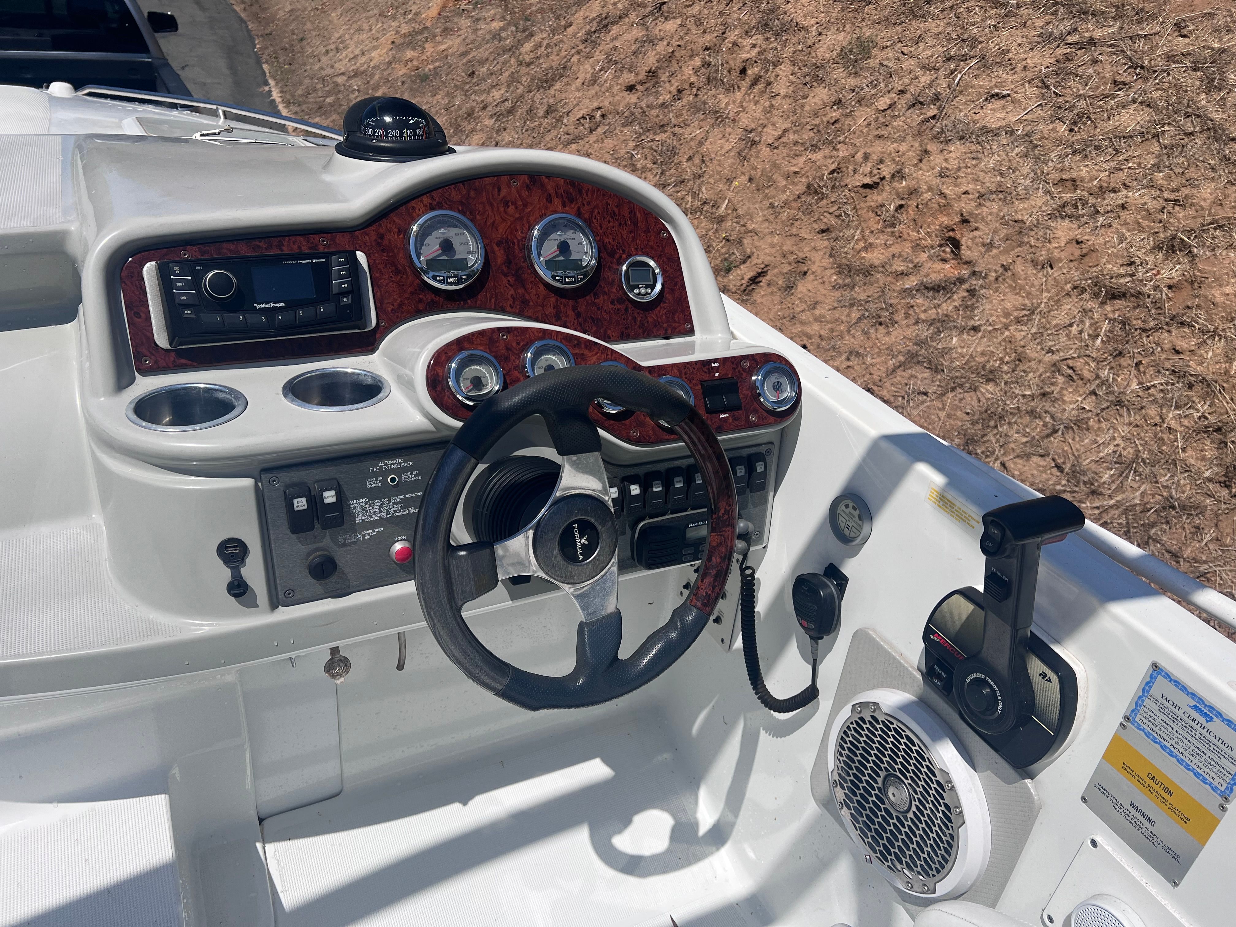 Dashboard of a 2006 Formula 260 Sun Sport boat.