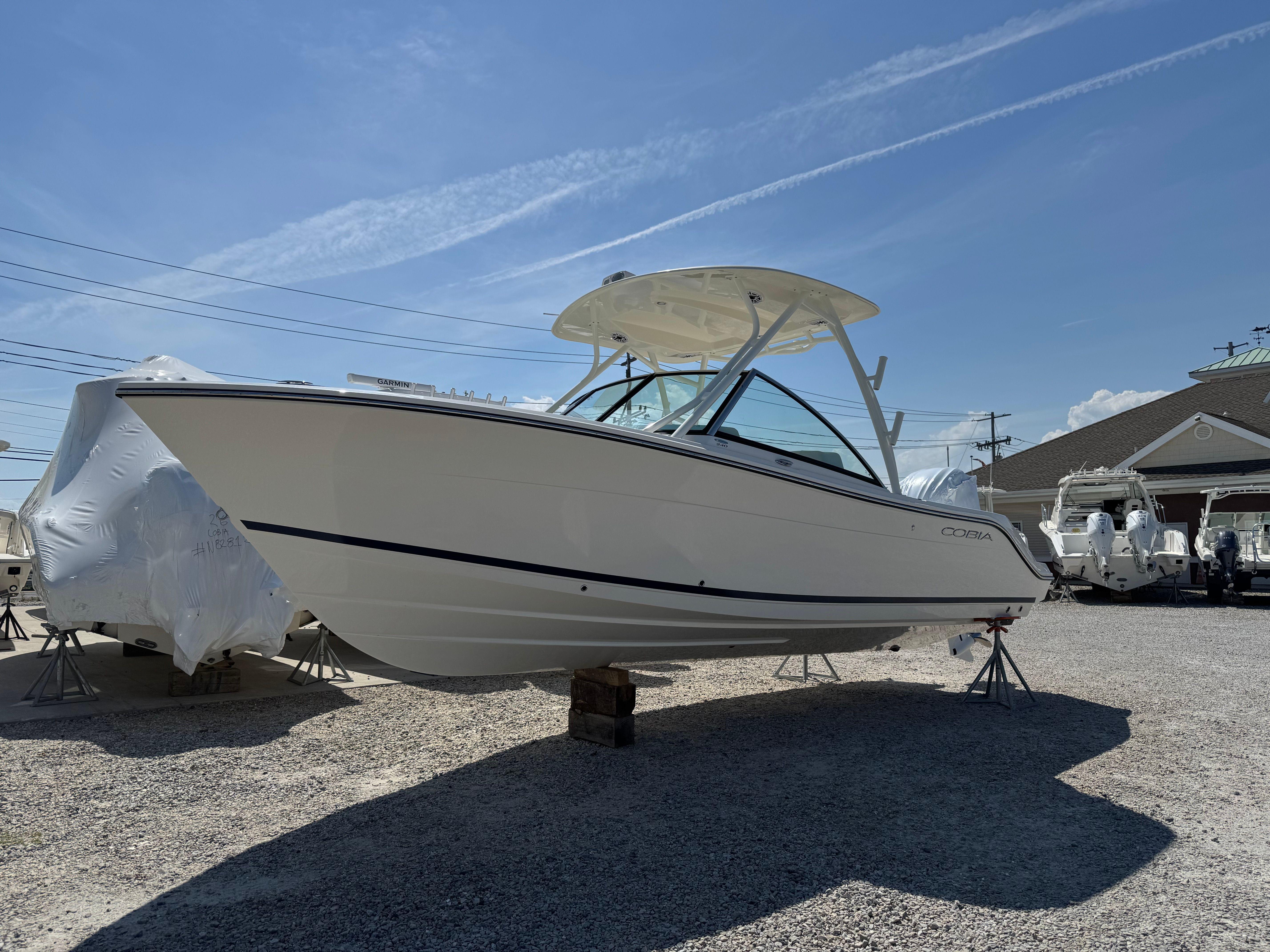 2025 Cobia 240 Dual Console