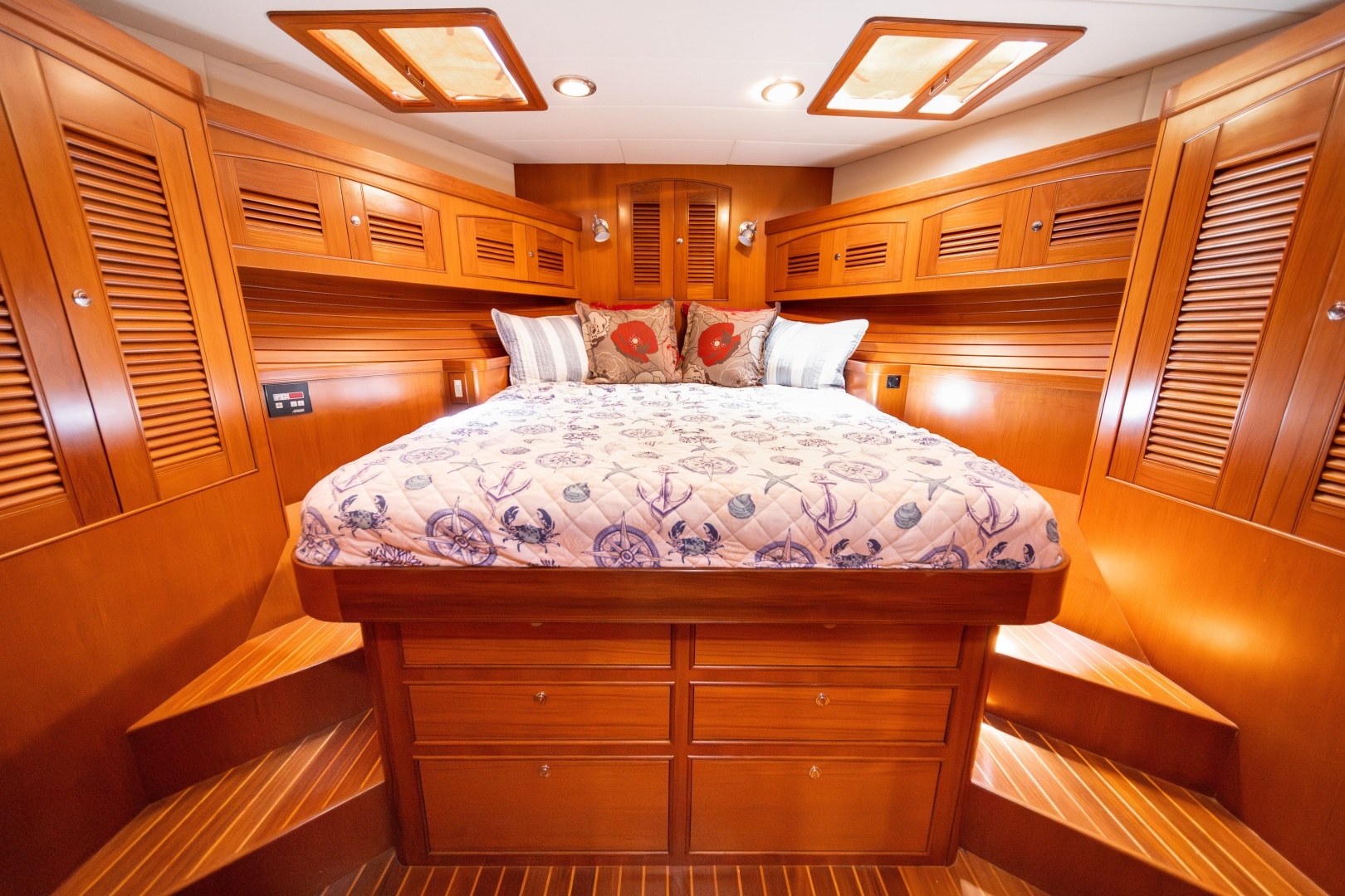 2003 Marlow Explorer 65C - Image 14