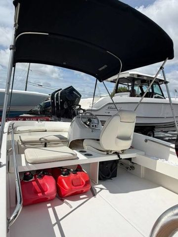 2021 Boston Whaler 16 Super Sport - 8