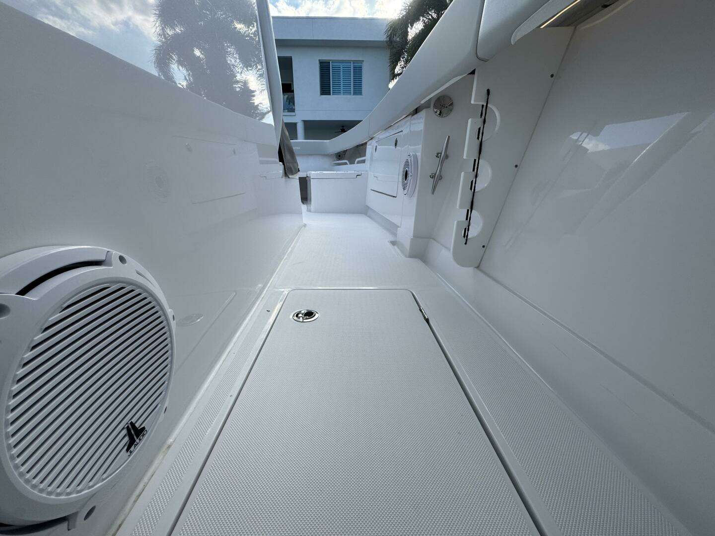 2024 Jupiter 38 HFS - Image 60