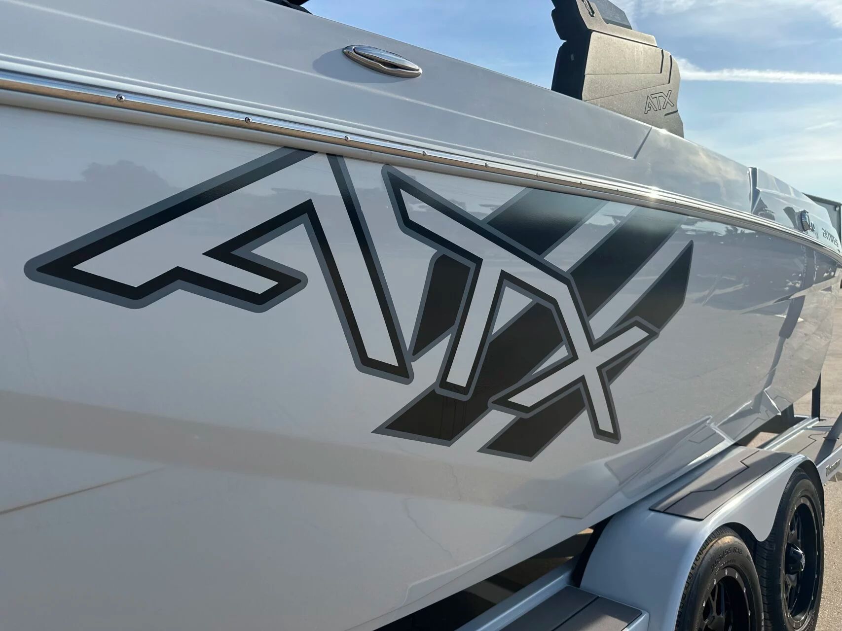 2023 ATX Surf Boats 24 Type-S - 10