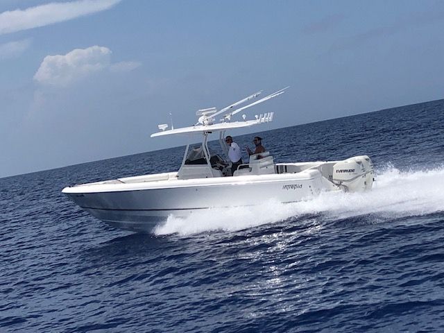 2006 Intrepid 30 Open - 6