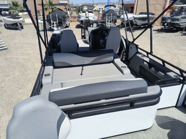 2025 Avalon LSZ 2385 Versatile Rear Lounger - 9