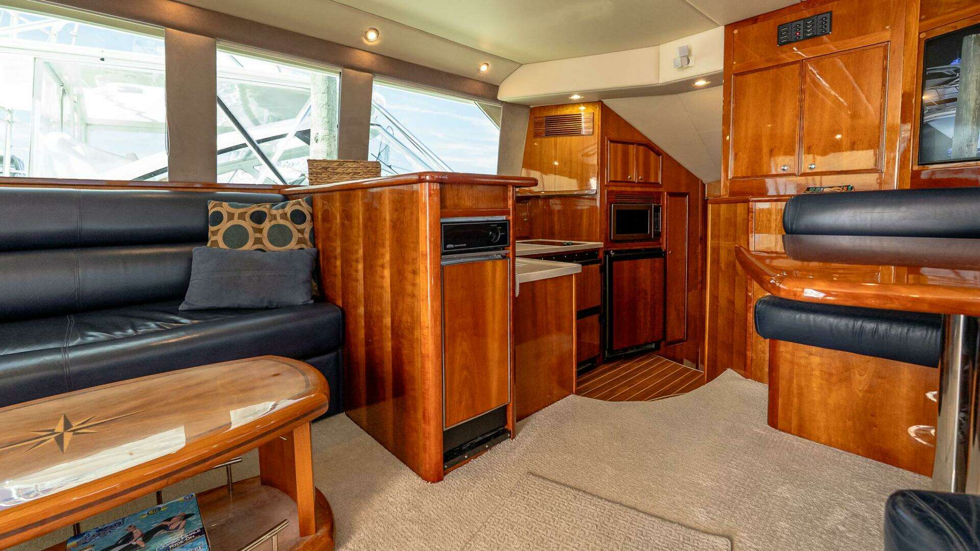 2005 Riviera 51 Flybridge - Image 41