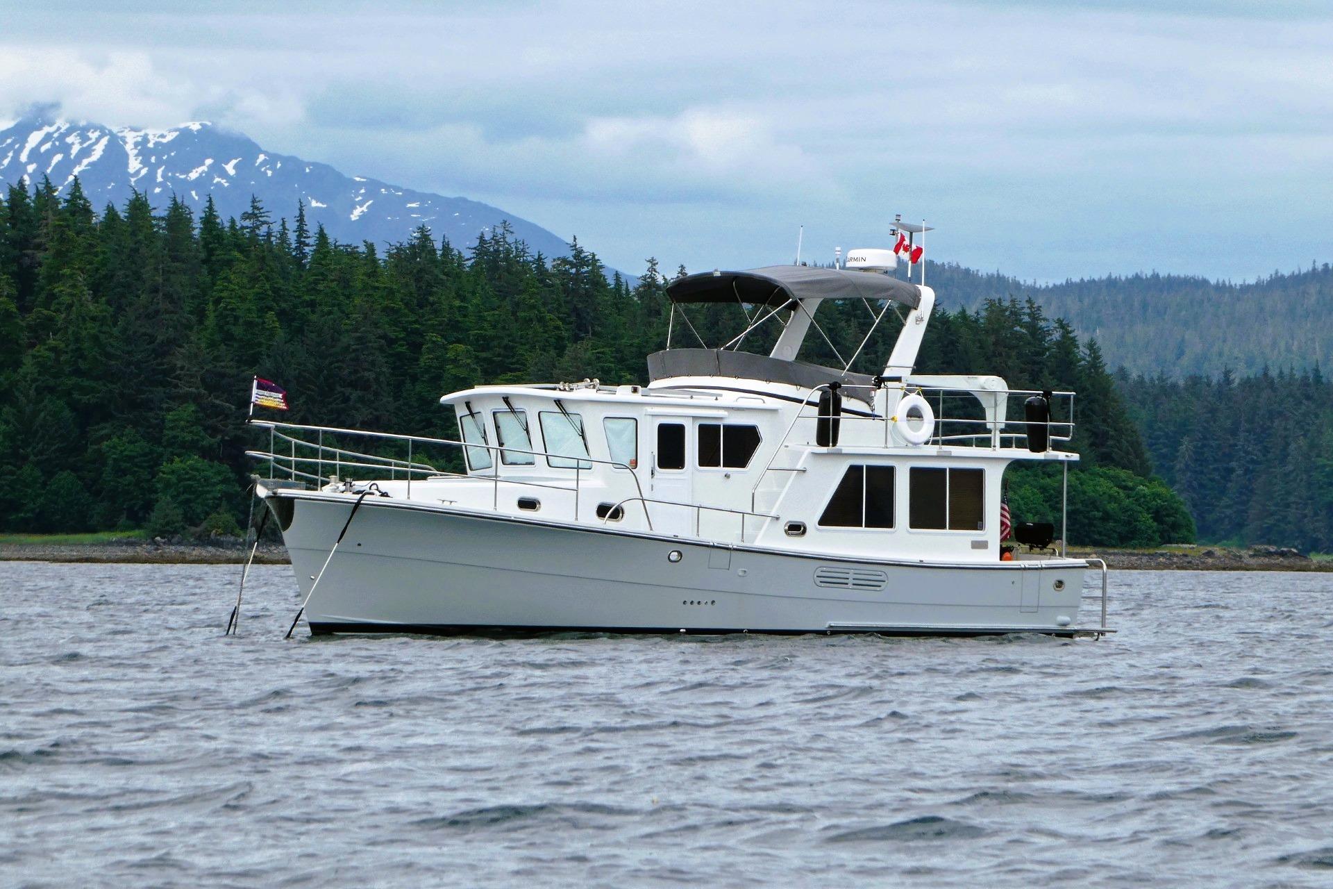 2024 Helmsman Trawlers 38E Pilothouse