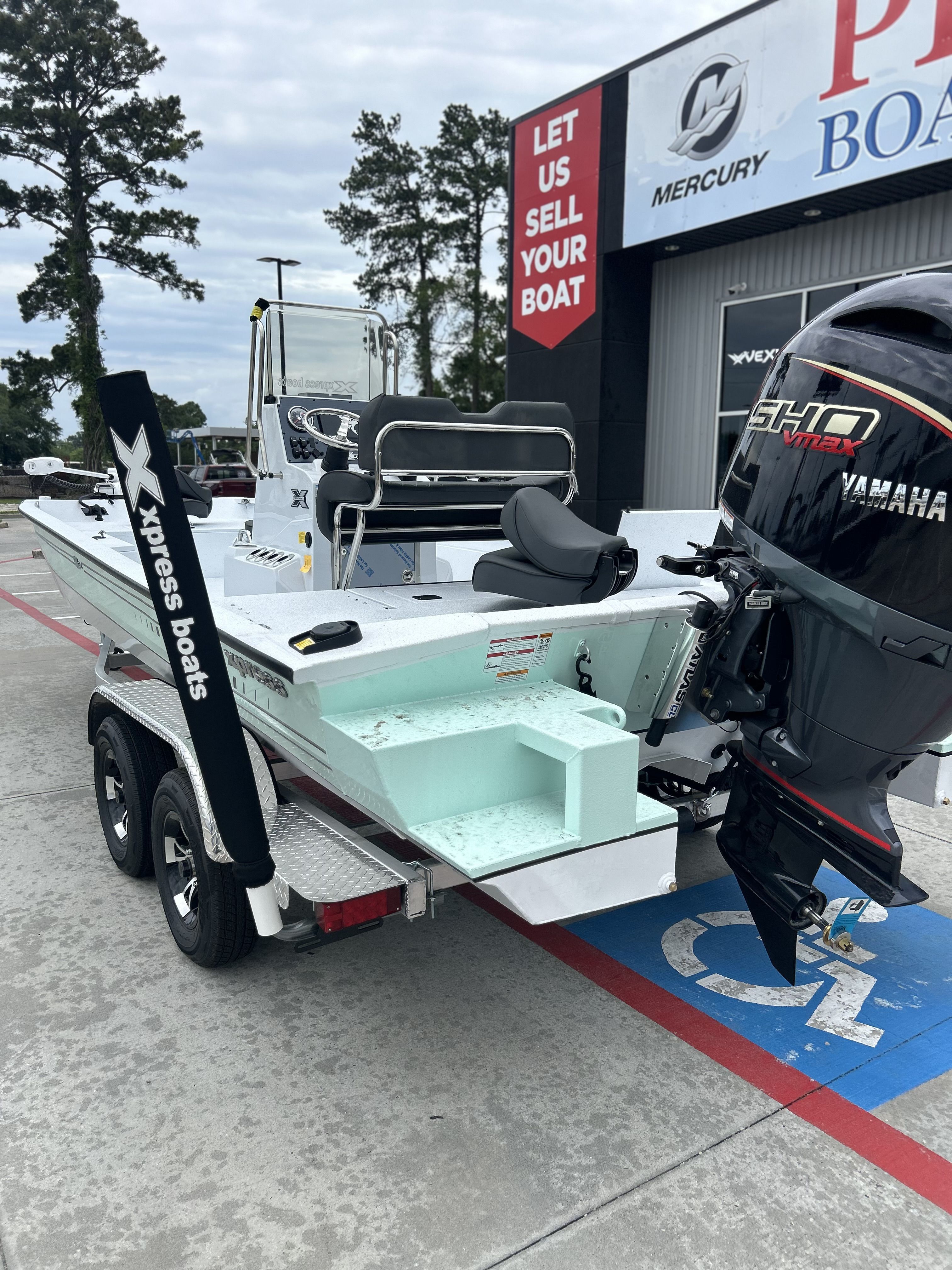 2026 Xpress SW22B - 24