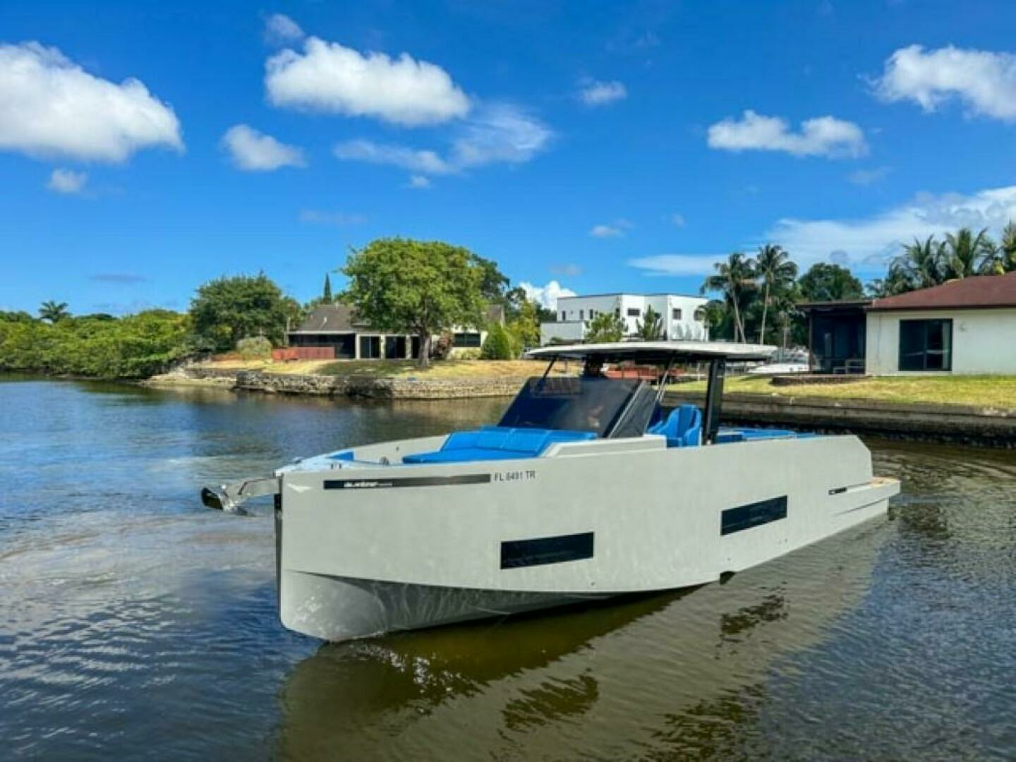 2023 De Antonio 42 Open - Image 2
