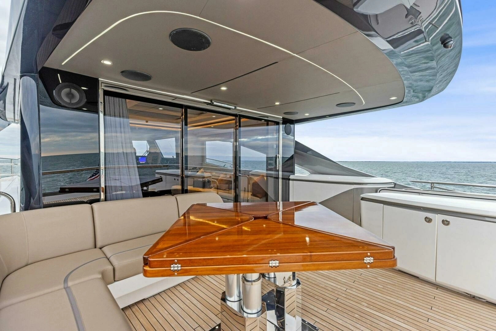 2024 Princess X80 - Image 99