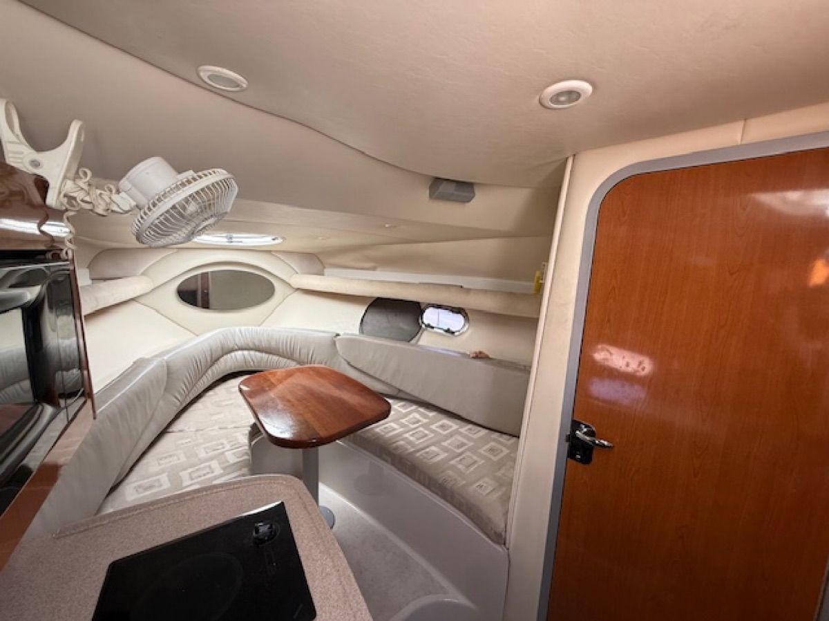 2002 Four Winns 248 Vista - 9