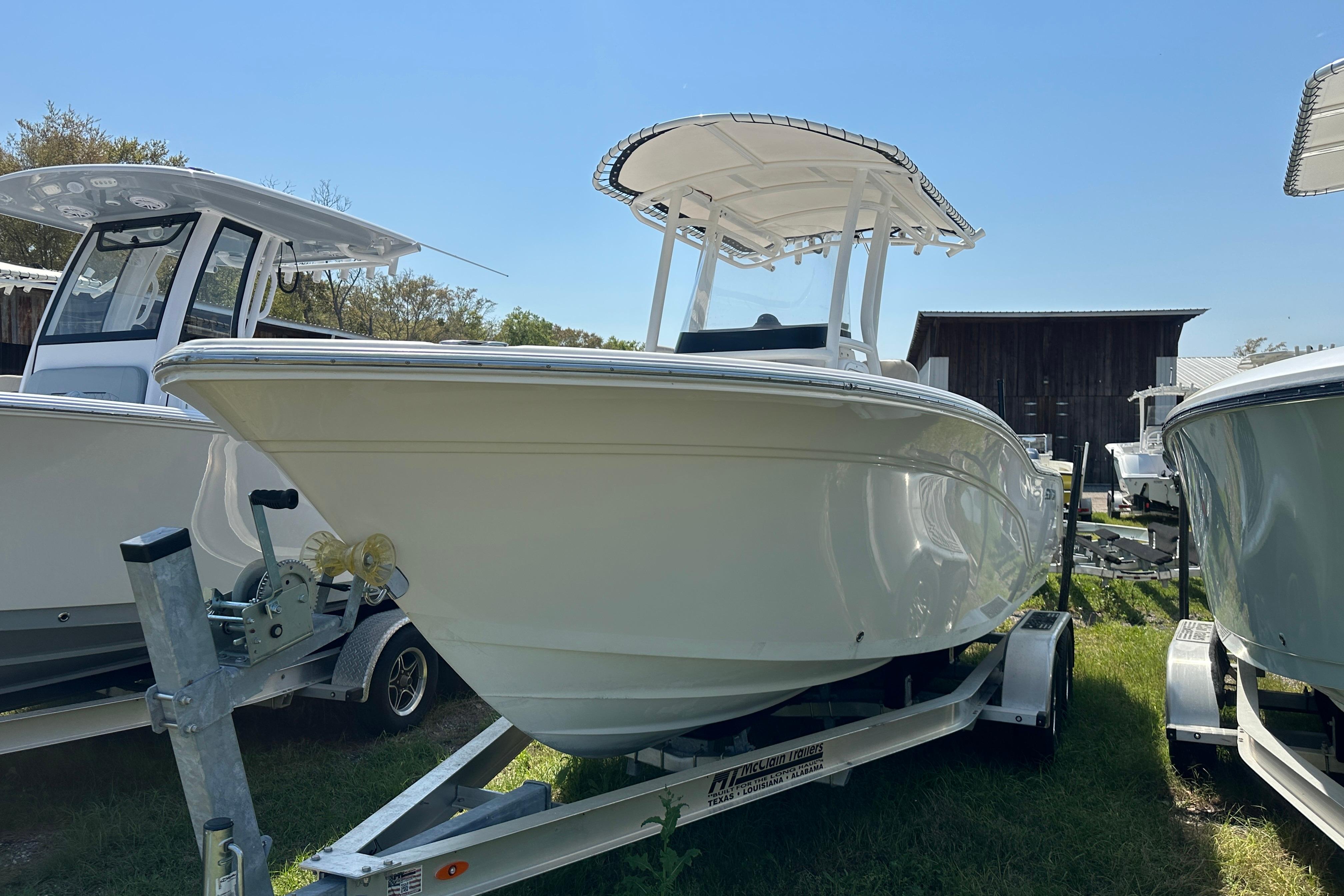 2023 Sea Fox 228 Commander