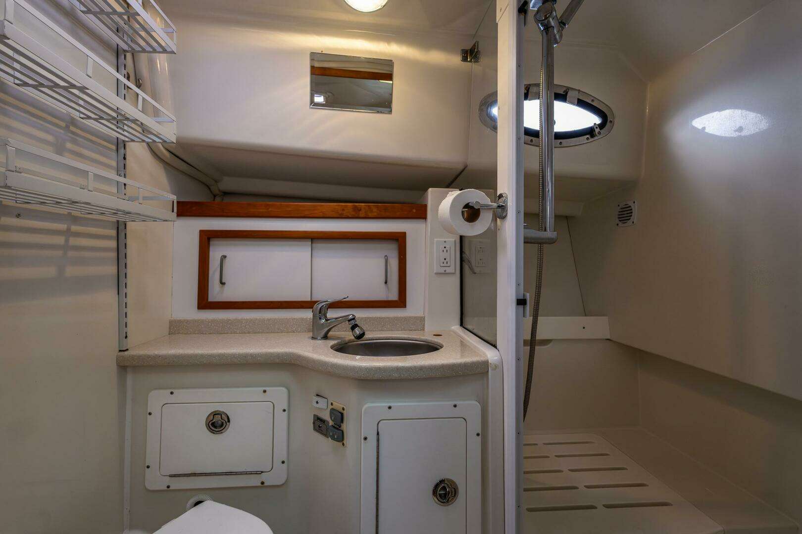 2008 Back Cove 33 - Image 25