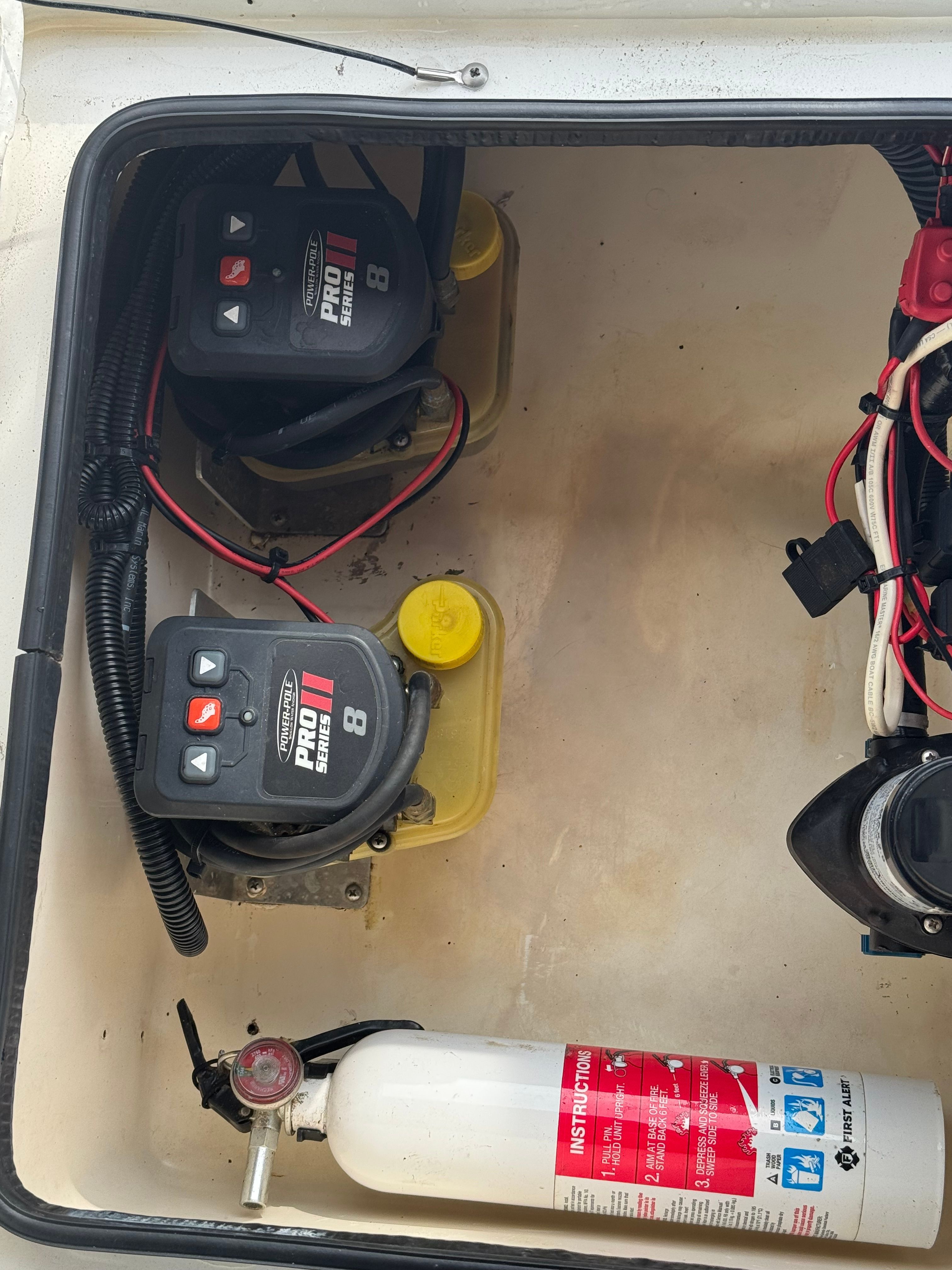 Boat electrical setup with batteries and fire extinguisher, ShearWater LTZ 2004.