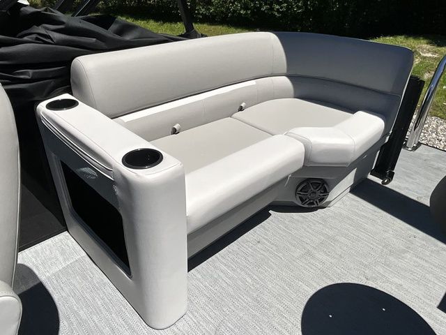 2026 Godfrey Marine Xperience 2286 SBX Sport Tube 27 In. Package - 16